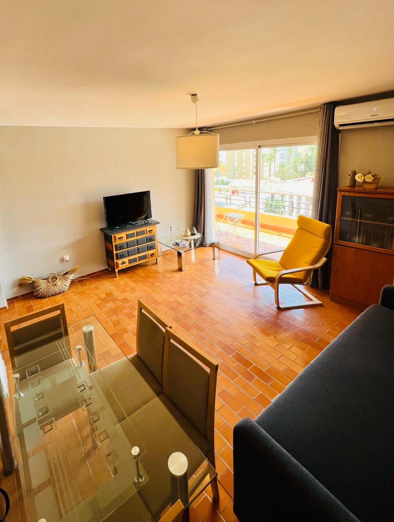 Апартаменти Torremolinos Carihuela Nucleo Cristal Екстер'єр фото