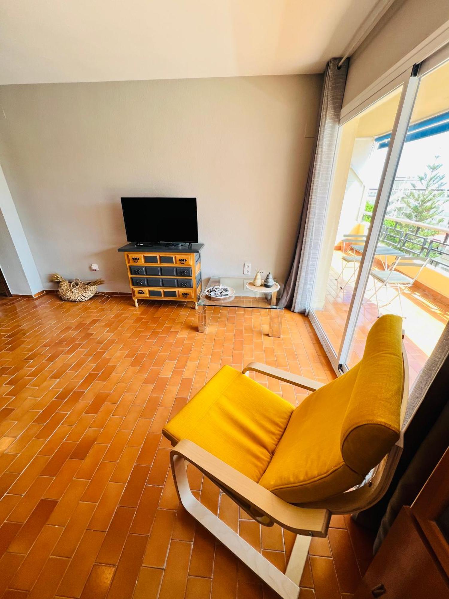 Апартаменти Torremolinos Carihuela Nucleo Cristal Екстер'єр фото