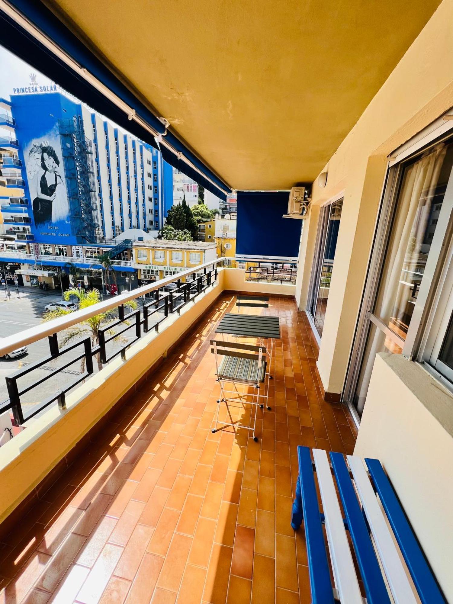 Апартаменти Torremolinos Carihuela Nucleo Cristal Екстер'єр фото